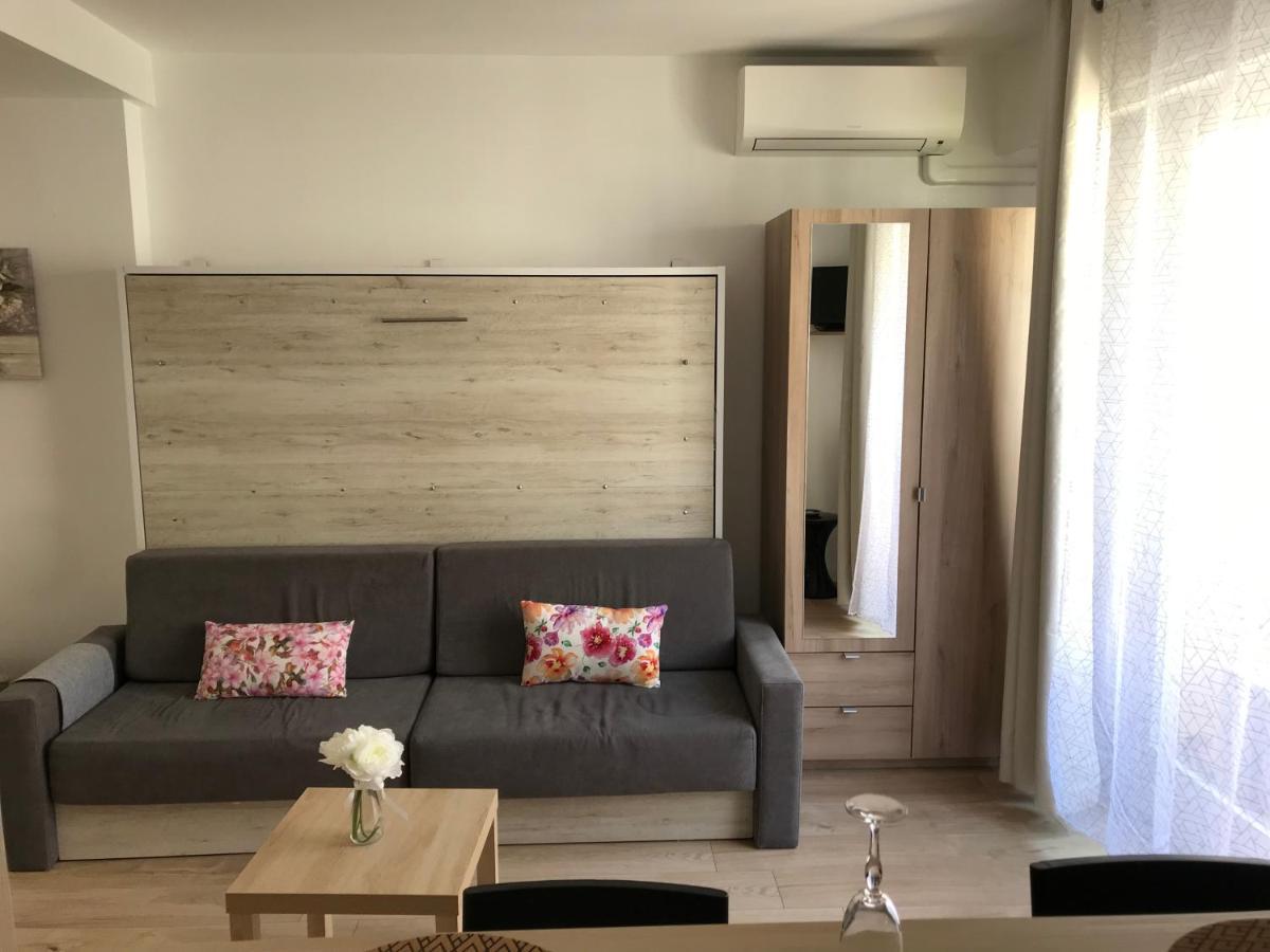 Apartment Maroelvi *